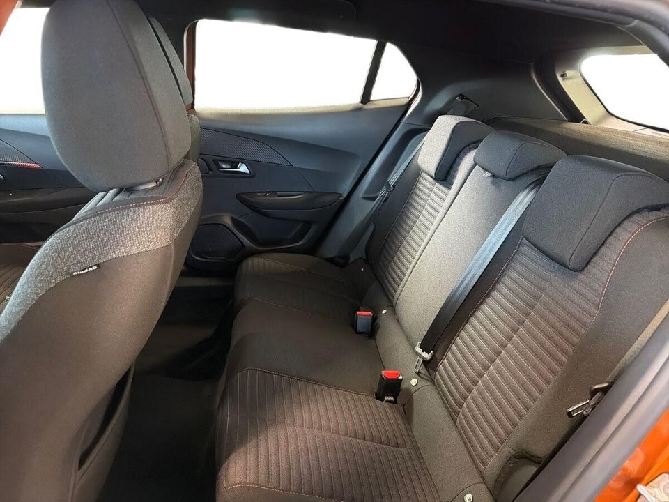 Peugeot 2008 1,2 PureTech 100 Active Pack 5d