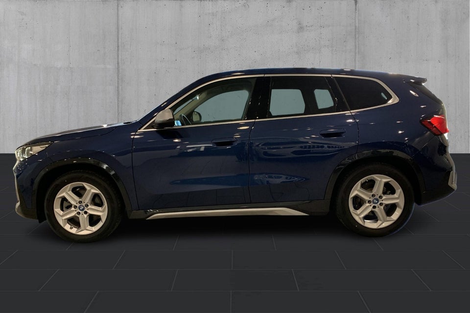 BMW iX1 xDrive30 5d