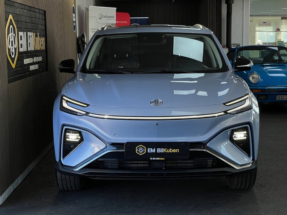 MG Marvel R Luxury 5d