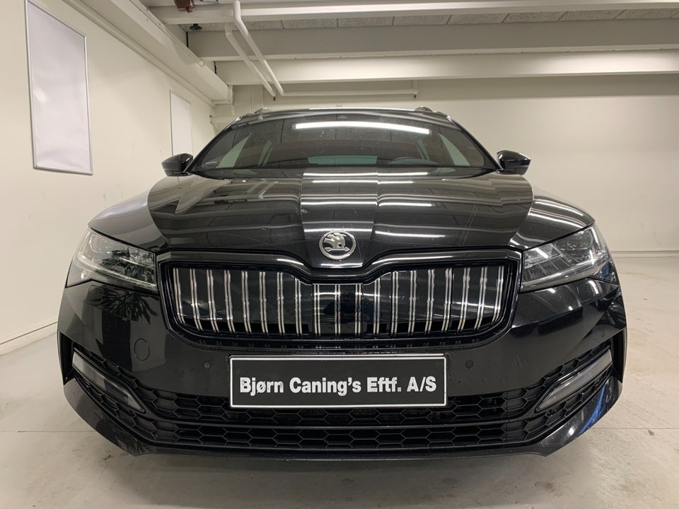 Skoda Superb 1,4 TSi iV Sportline Combi DSG 5d