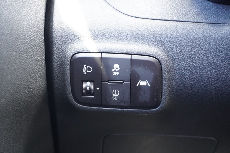 Hyundai i10 1,0 MPi Essential 5d