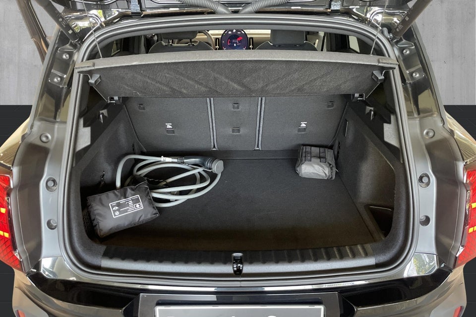 MINI Countryman E Essential Trim XS 5d