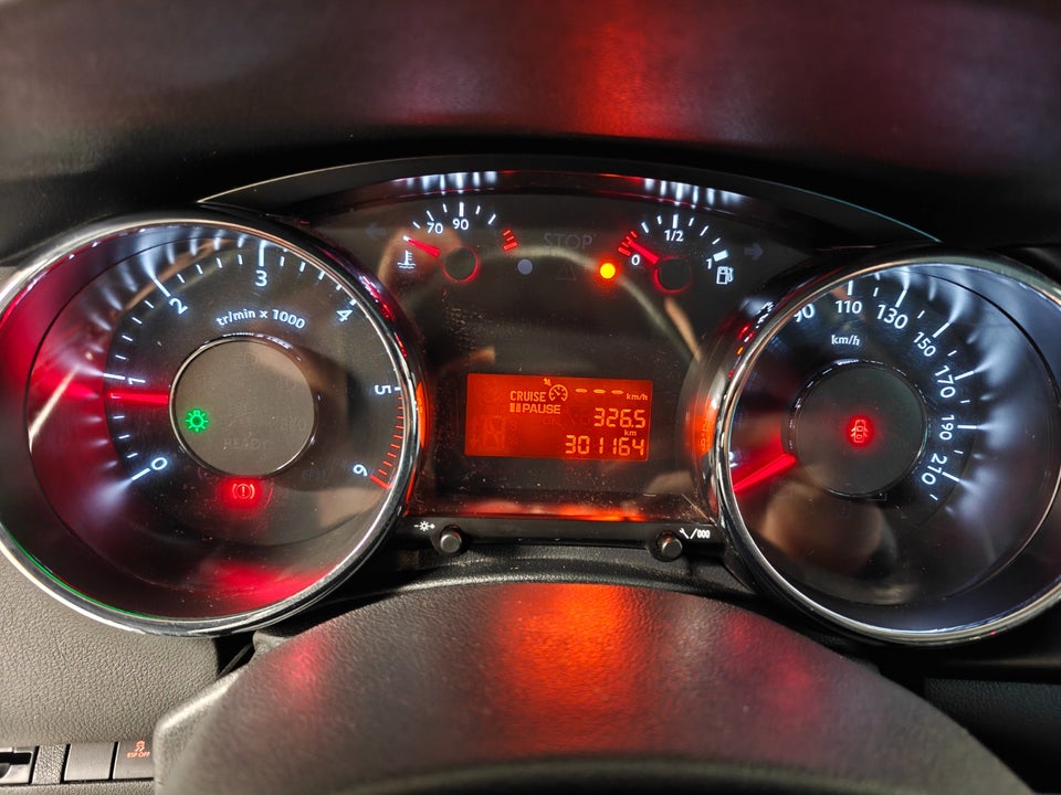 Peugeot 3008 1,6 HDi 112 Active 5d