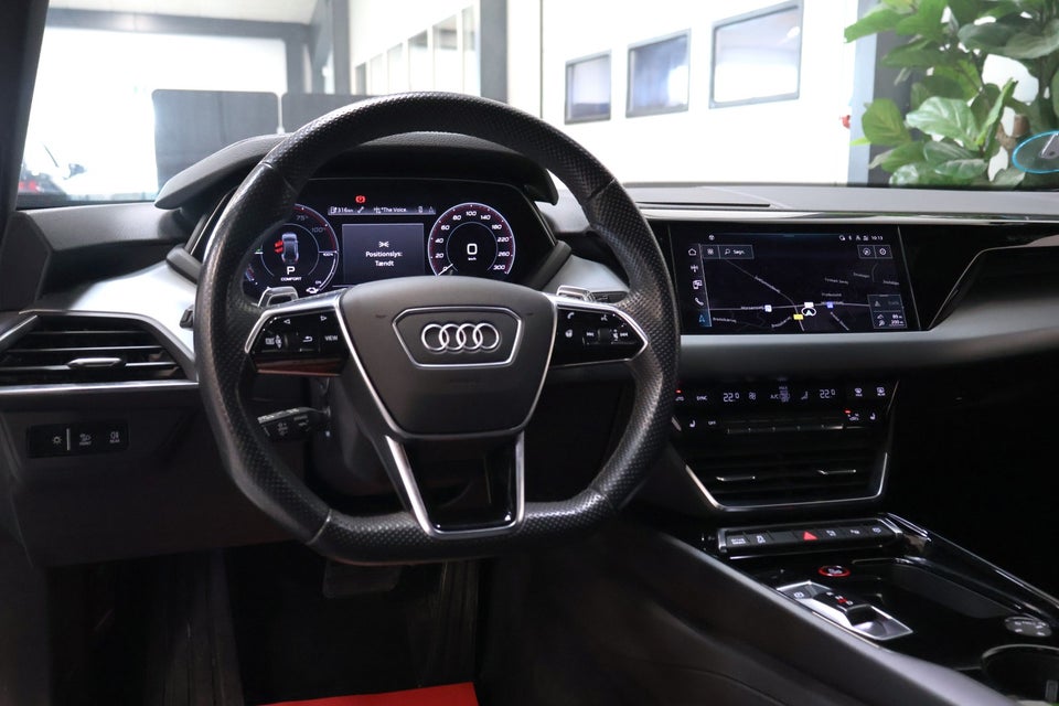 Audi e-tron GT quattro 4d