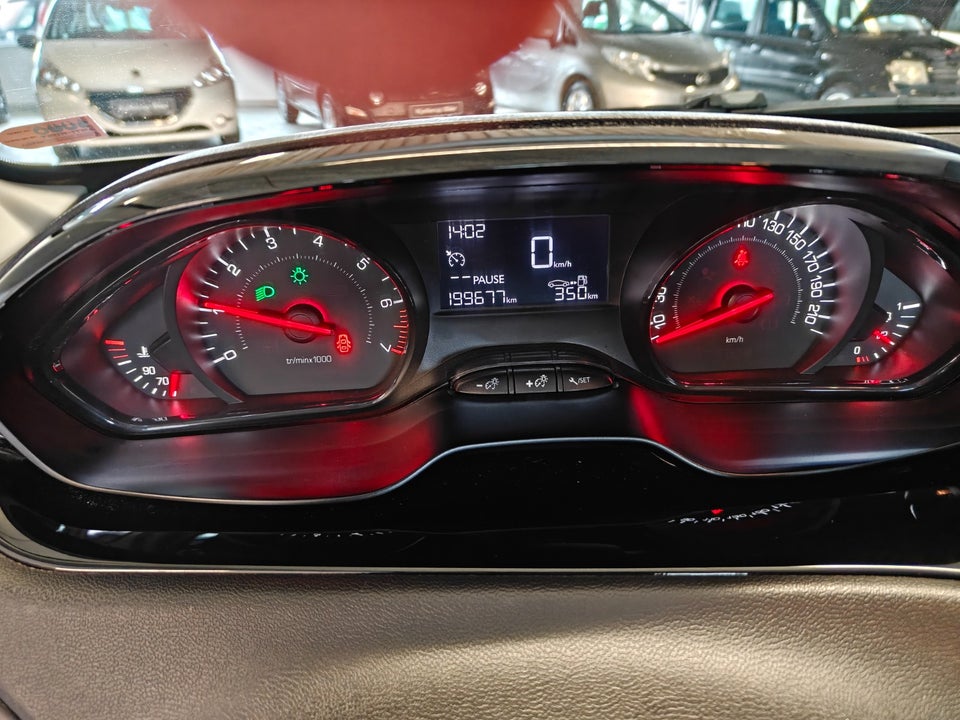 Peugeot 208 1,0 VTi Access 5d