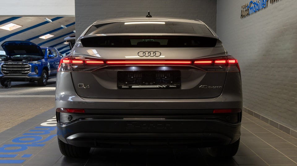 Audi Q4 e-tron 40 S-line Sportback 5d