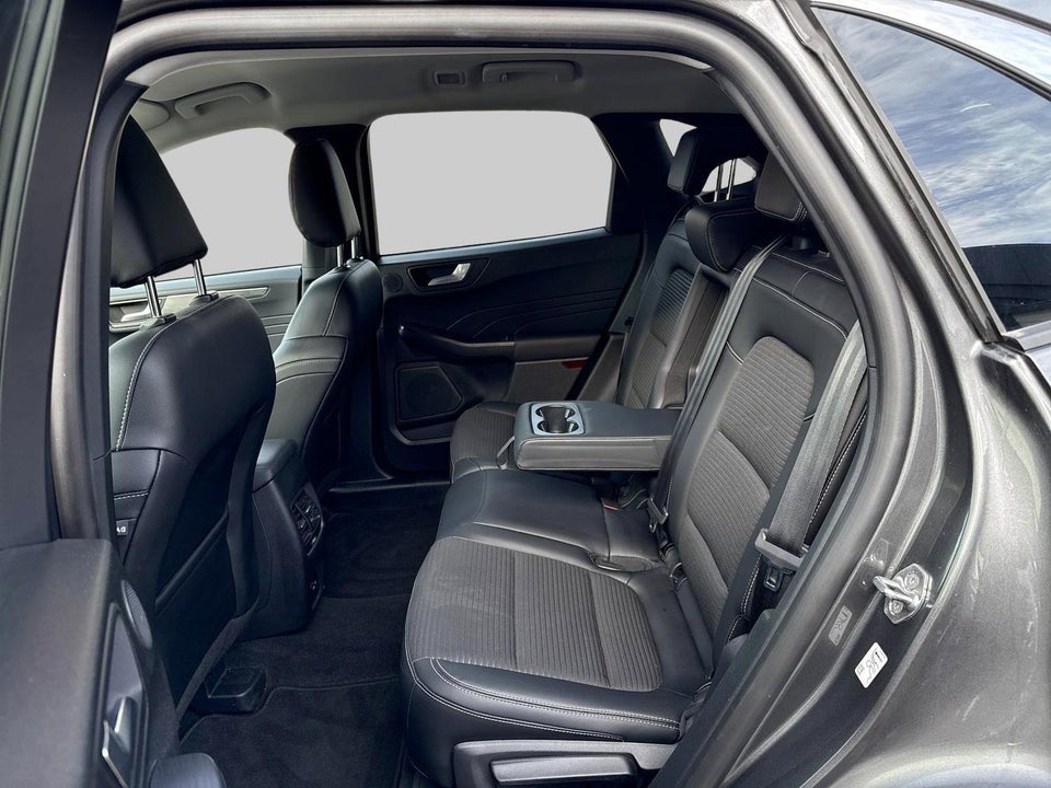 Ford Kuga 2,5 PHEV Titanium X CVT 5d