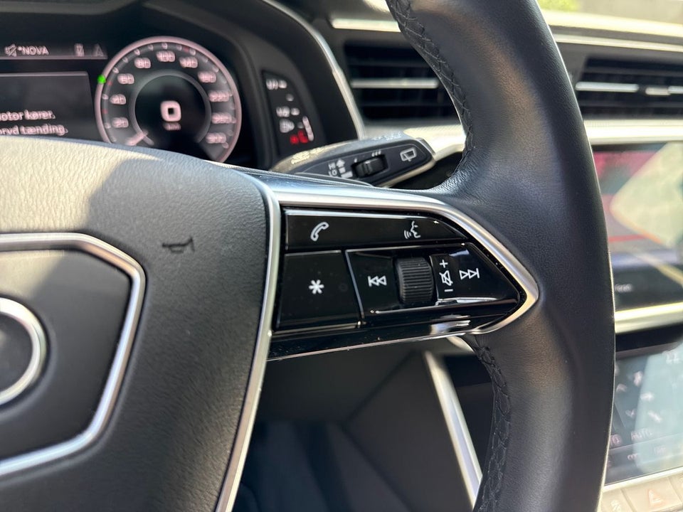 Audi A6 50 TFSi e Sport Prestige Avant quattro S-tr. 5d