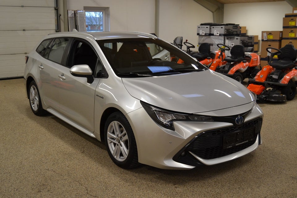 Toyota Corolla 1,8 Hybrid H3 Smart Touring Sports MDS 5d
