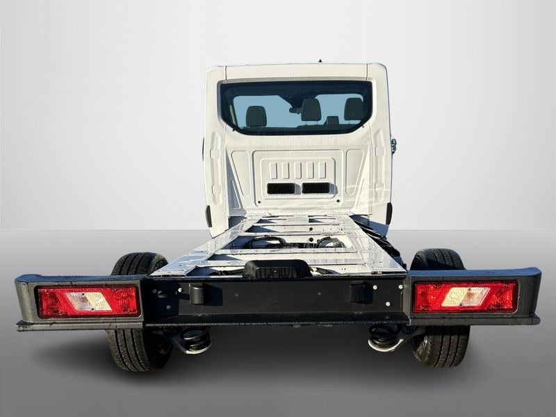 Ford E-Transit 350 L3 Chassis 68 Trend H1 RWD