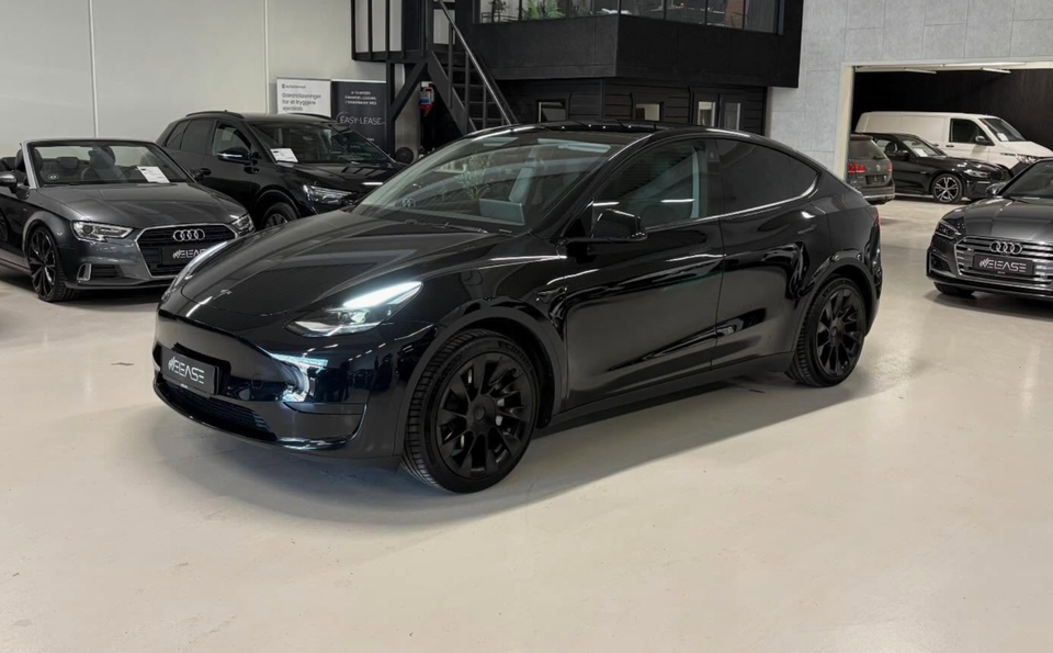 Tesla Model Y RWD 5d