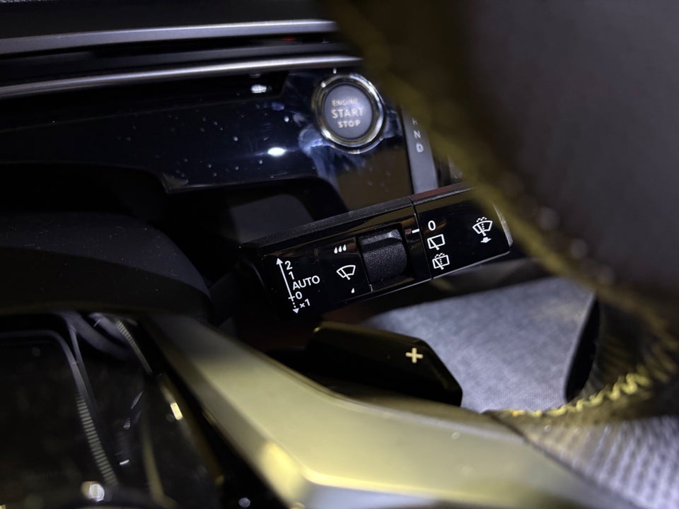 Peugeot e-5008 77 GT Pack 7prs 5d