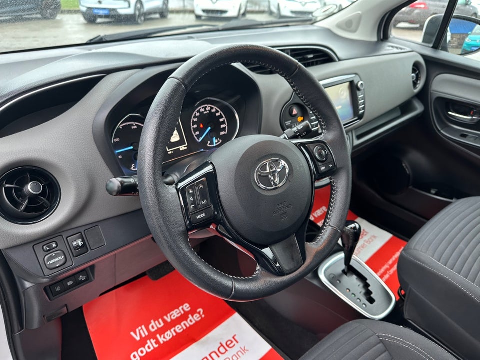 Toyota Yaris 1,5 Hybrid H3 Limited e-CVT 5d