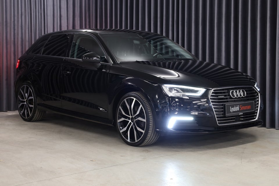 Audi A3 1,4 e-tron Sport Sportback S-tr. 5d