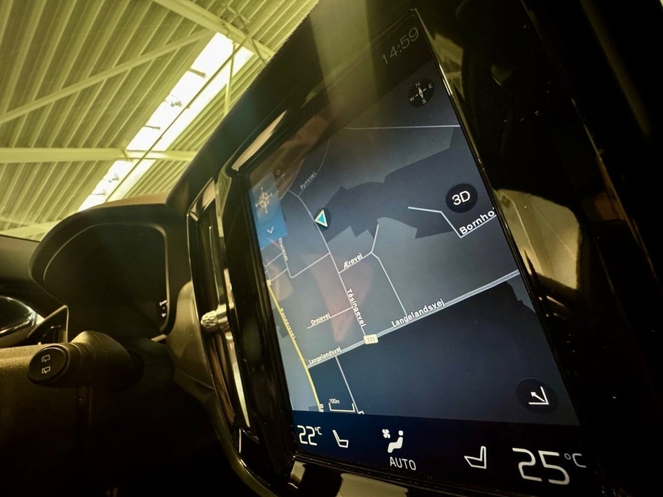 Volvo V90 2,0 T5 254 Momentum aut. 5d