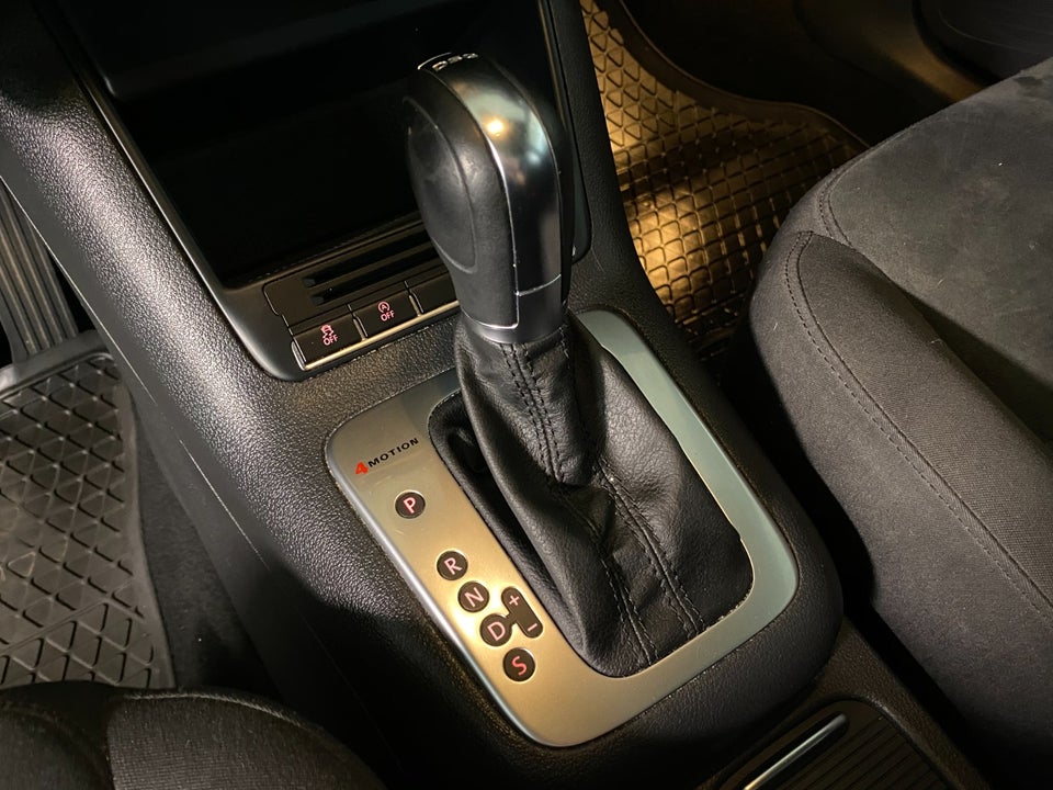 VW Tiguan 2,0 TDi 140 Sport & Style DSG 4Motion 5d