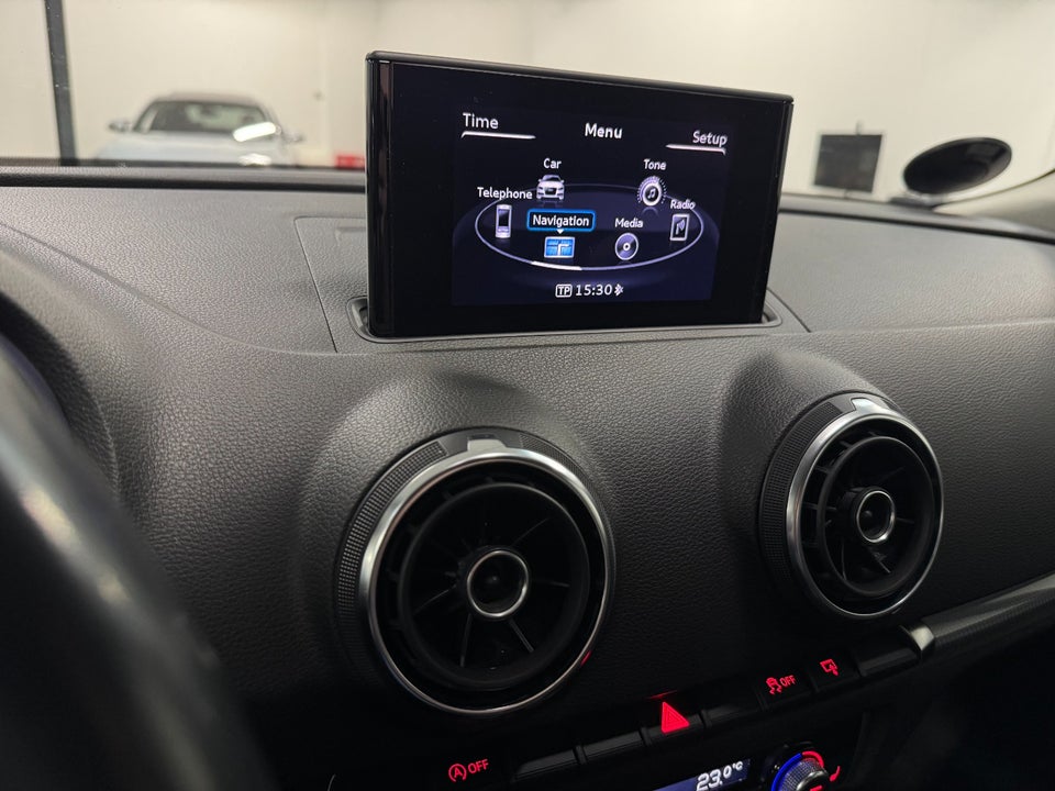 Audi A3 1,4 TFSi 140 Ambiente Sportback 5d