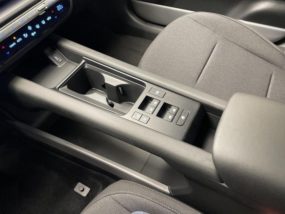 Hyundai Ioniq 6 53 Essential 4d