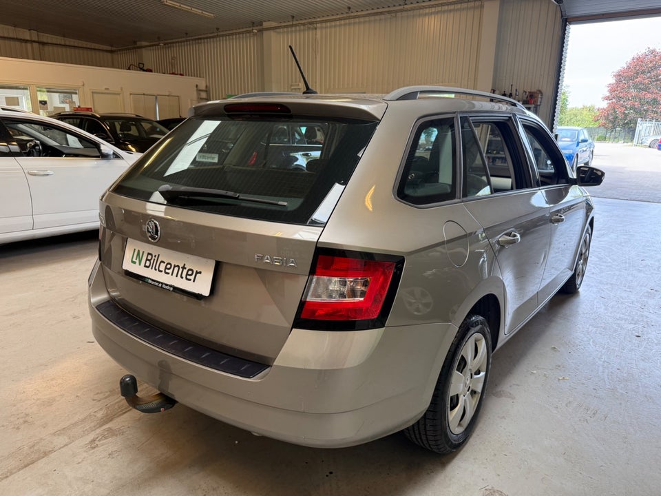 Skoda Fabia 1,2 TSi 110 Ambition Combi DSG 5d