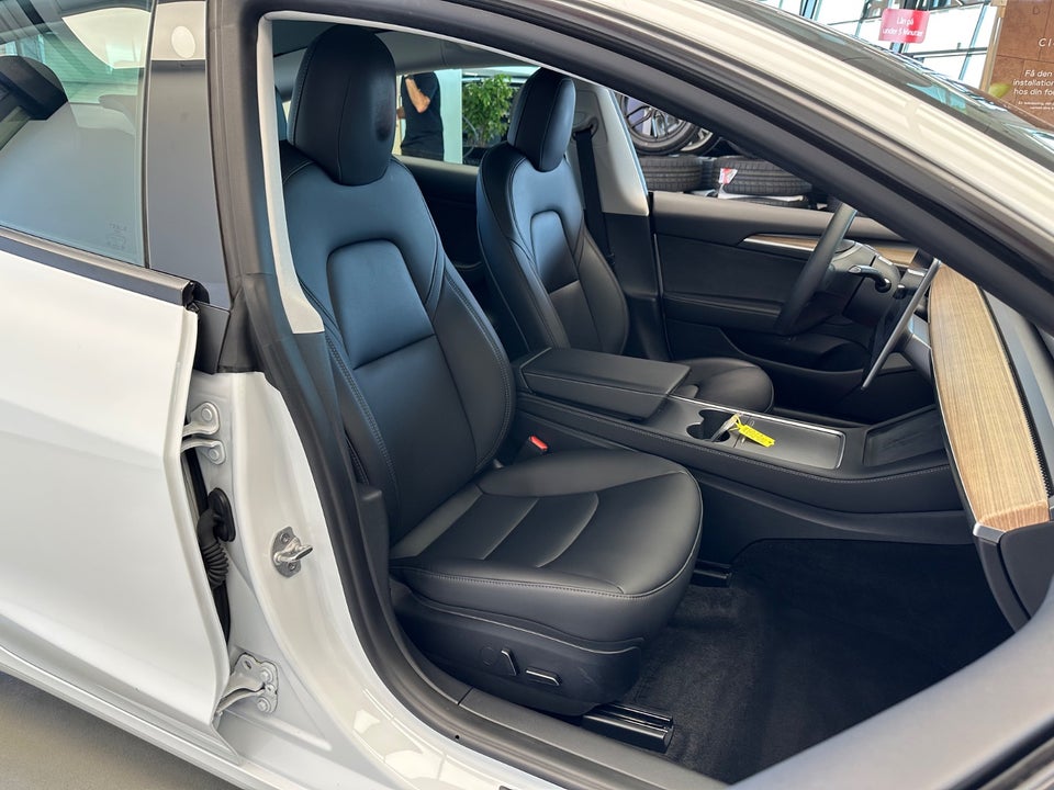 Tesla Model 3 Performance AWD 4d