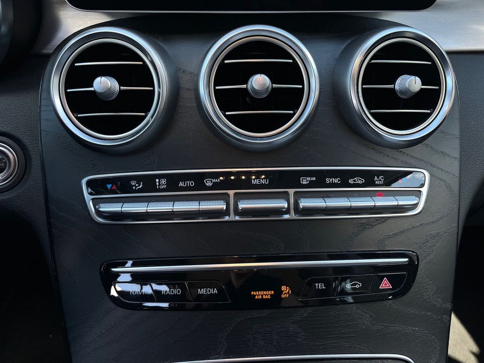 Mercedes C200 1,5 stc. aut. 5d