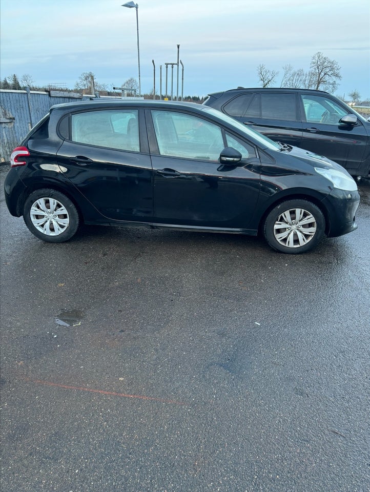 Peugeot 208 1,4 HDi 68 Active 5d