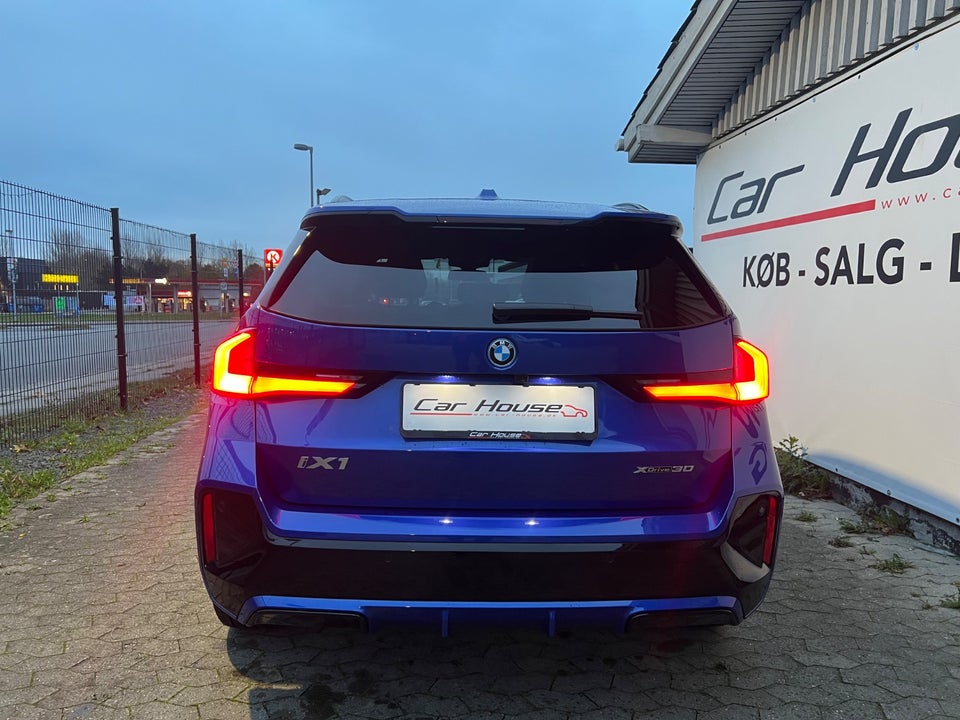 BMW iX1 xDrive30 M-Sport Premium 5d