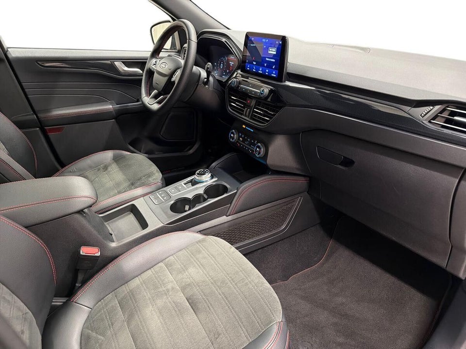 Ford Kuga 2,5 PHEV ST-Line X CVT 5d