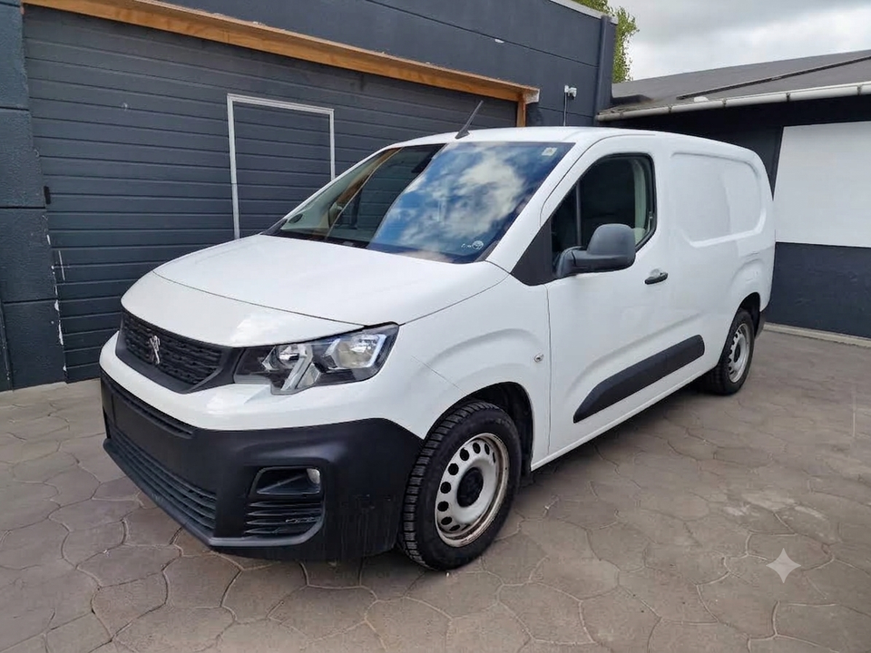 Peugeot Partner 1,5 BlueHDi 130 L2V2 Ultimate Van