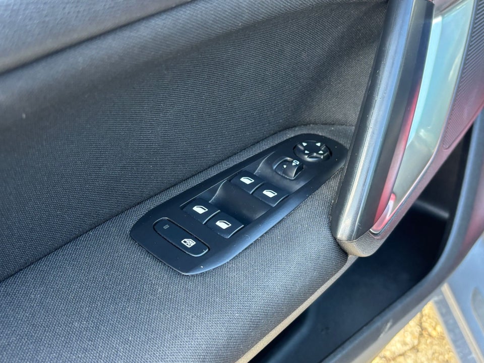 Peugeot 308 1,2 e-THP 130 Allure SW EAT6 5d