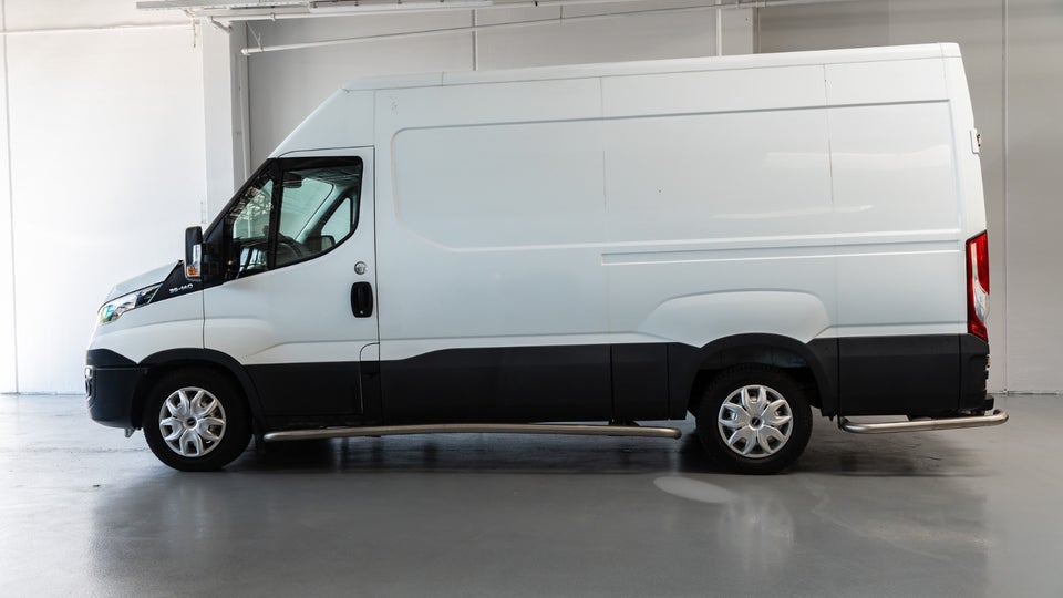 Iveco Daily 2,3 35S14 12m³ Van