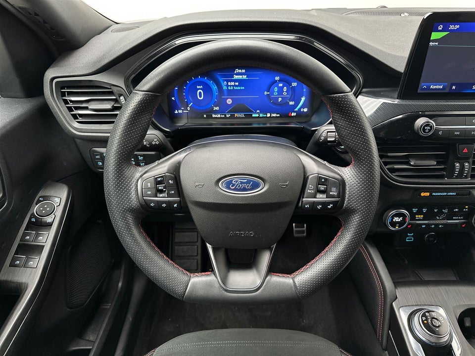 Ford Kuga 2,5 PHEV ST-Line X CVT 5d