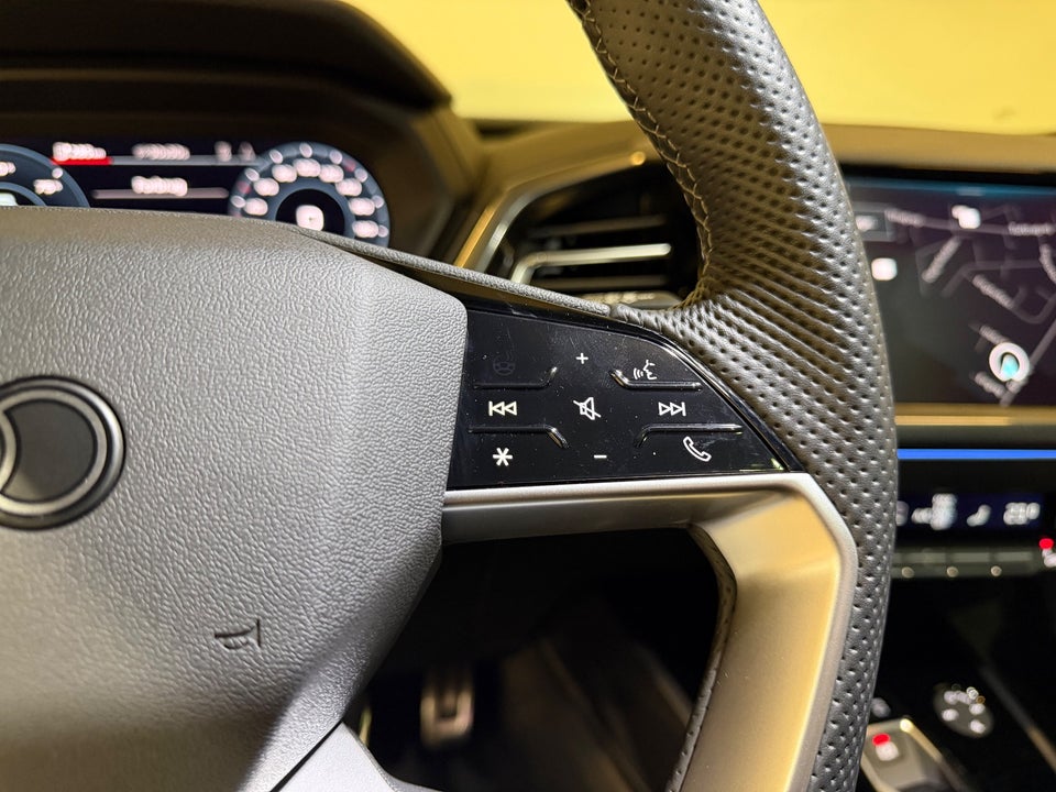 Audi Q4 e-tron 55 S-line quattro 5d