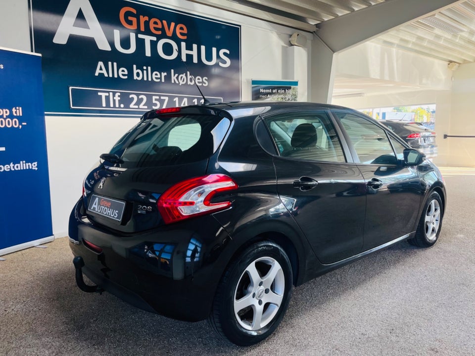 Peugeot 208 1,6 e-HDi 92 Active 5d