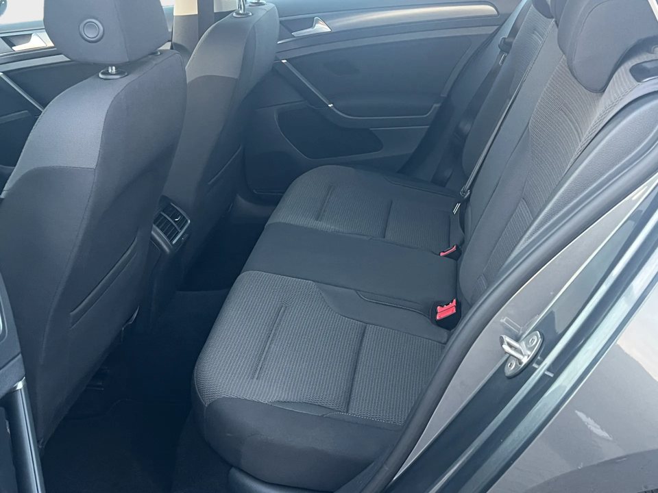 VW Golf VII 1,5 TSi 130 Comfortline DSG 5d