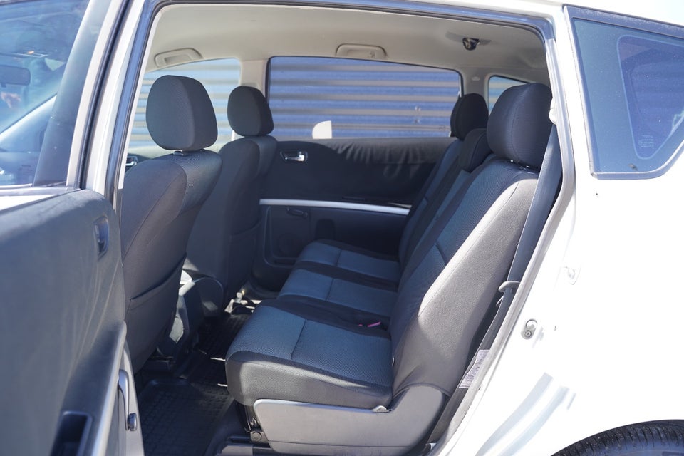 Toyota Corolla Verso 1,8 Terra 7prs 5d