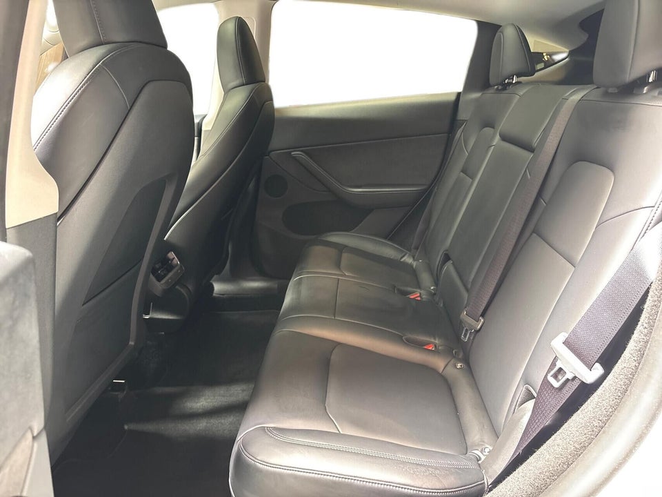 Tesla Model Y Long Range RWD 5d