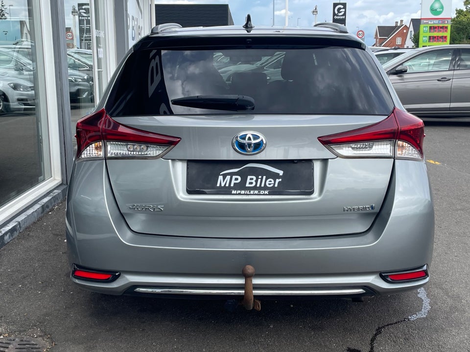 Toyota Auris 1,8 Hybrid H2 Style Touring Sports CVT 5d