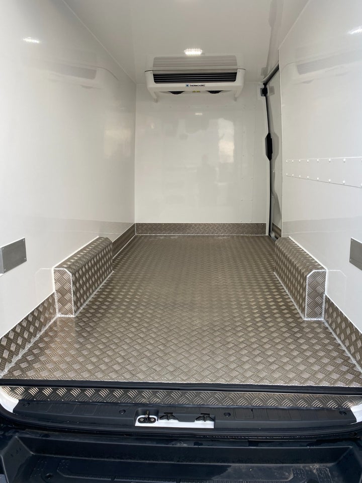 MAN TGE 2,0 3.180 Kassevogn L3H3 aut. FWD