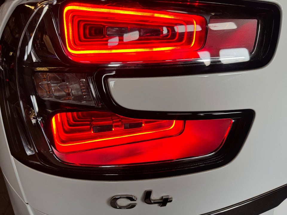 Citroën Grand C4 Picasso 2,0 BlueHDi 150 Exclusive EAT6 5d