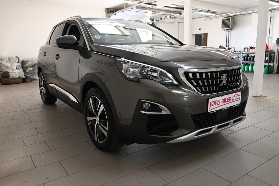 Peugeot 3008 1,2 e-THP 130 Allure EAT6 5d