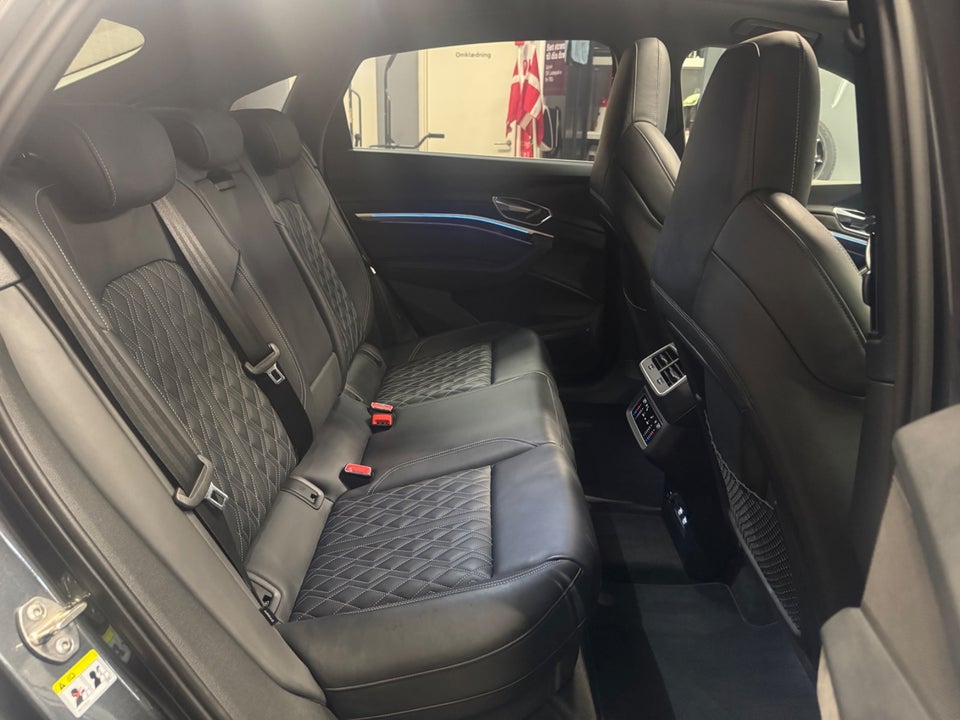 Audi e-tron 55 S-line Sportback quattro 5d