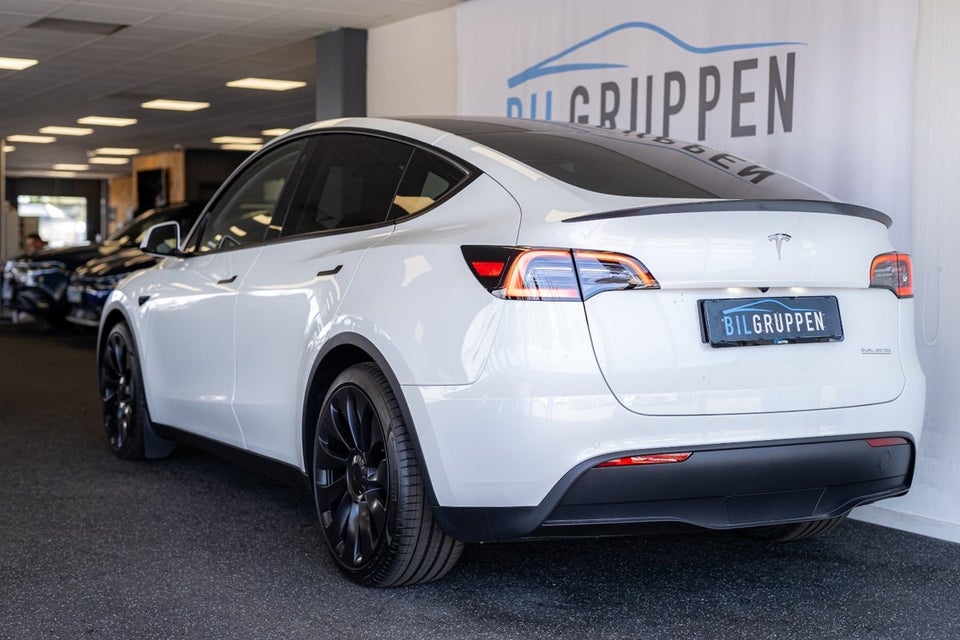 Tesla Model Y Performance AWD 5d