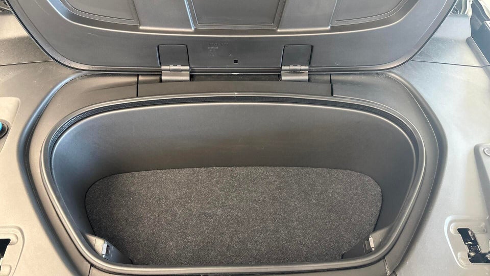 Volvo XC40 ReCharge Extended Range Plus 5d