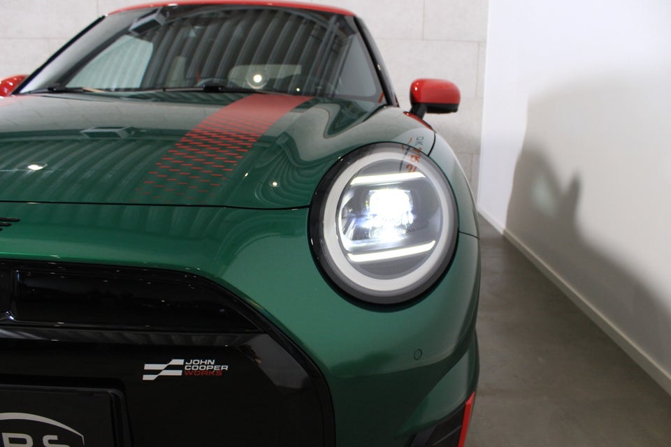 MINI Cooper E JC Works Trim XL 3d