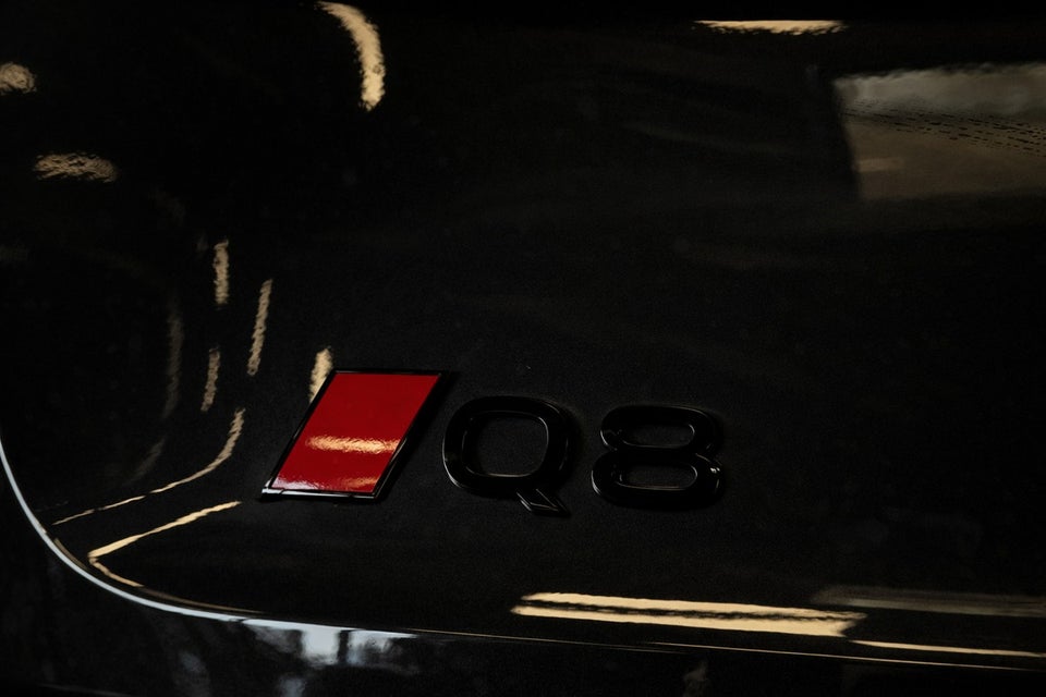 Audi Q8 e-tron 55 S-line Sportback quattro 5d