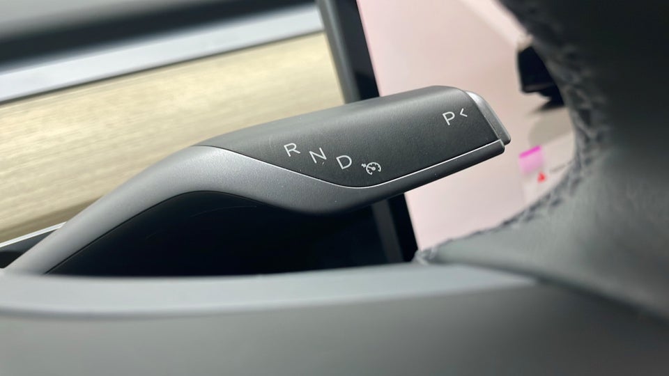 Tesla Model Y Long Range AWD 5d