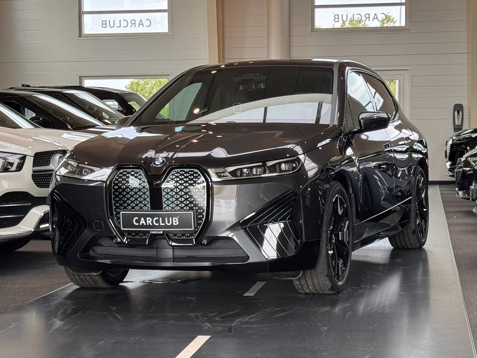 BMW iX xDrive40 M-Sport 5d