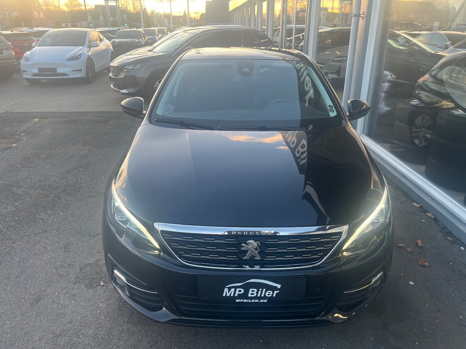 Peugeot 308 1,6 BlueHDi 120 Allure Sky 5d