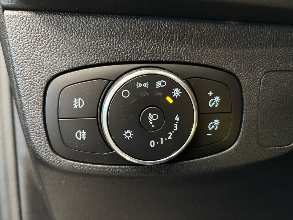 Ford Focus 1,0 EcoBoost mHEV ST-Line 5d